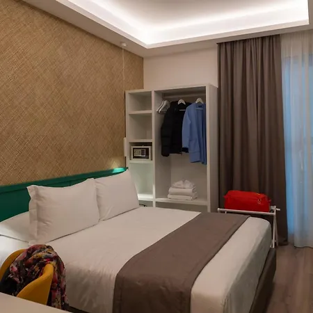 Otel Smart 4*