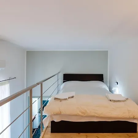 Apartment A Lovely Modern Nest In The Center Of