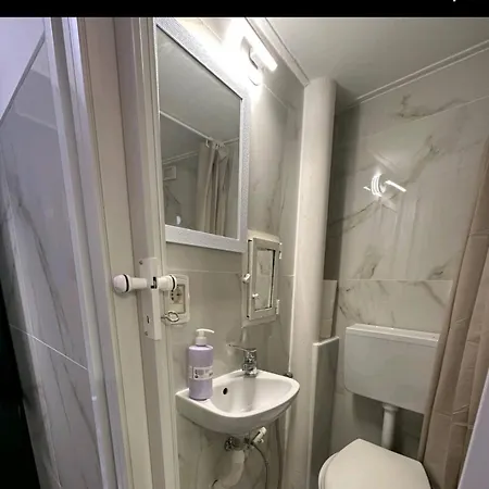 Appartamento Anitasuiterooms Napoli