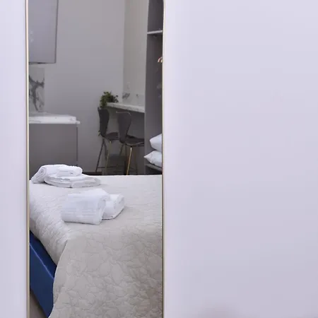Affittacamere Rivieras House - Napoli