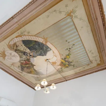 Aparthotel In Pieno Centro Storico *