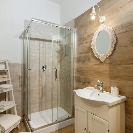 Aparthotel In Pieno Centro Storico Apartment *