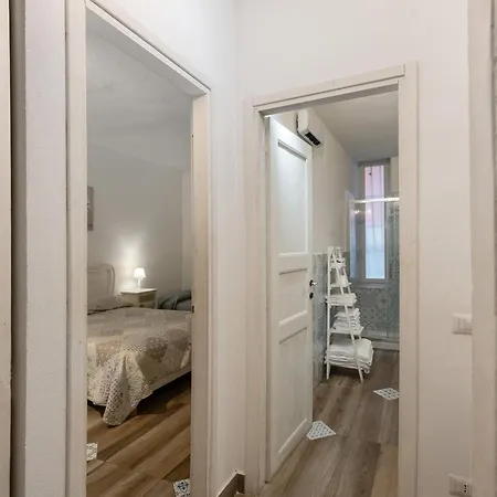Aparthotel In Pieno Centro Storico Apartment Naples