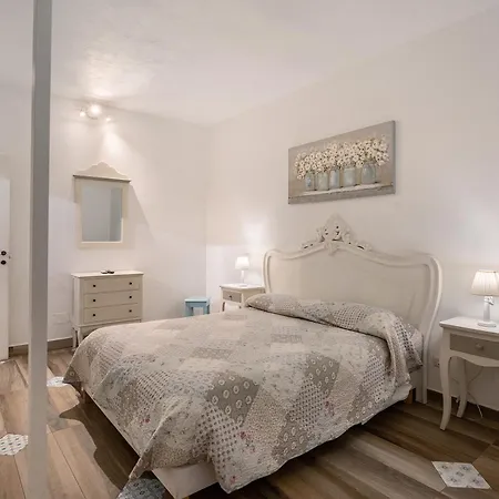 Aparthotel In Pieno Centro Storico Apartment