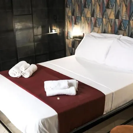 Toledo Triple Apartamento