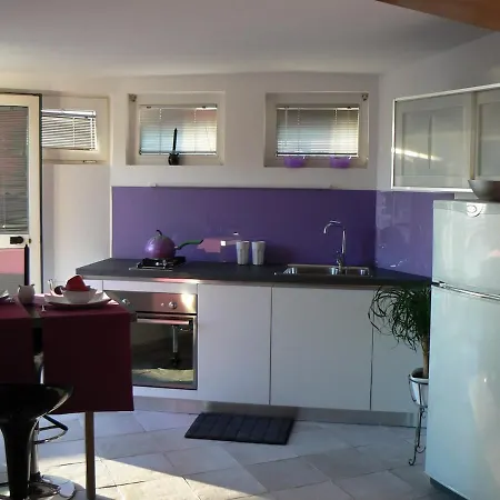 Rashida's Zen Terrace Holiday home