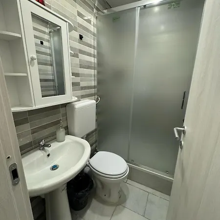 Apart Otel La Dimora Materdei