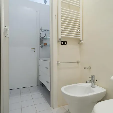 Relais Piazza Dei Martiri Napoli