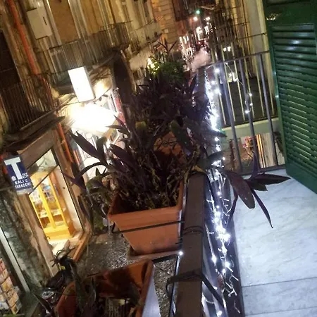 Konukevi Maria Napoli