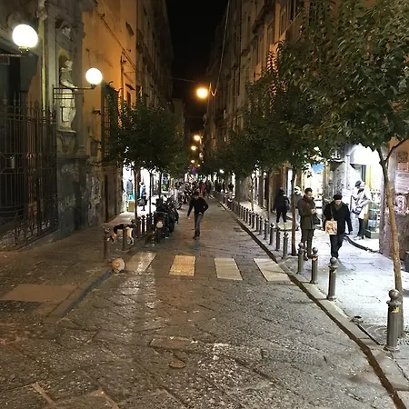 L'approdo Di Dante Naples