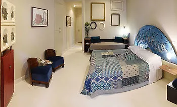 Atelier Ines Gallery מלון 3*