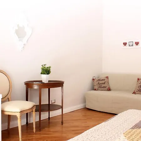 Grand Tour 4rooms ナポリ