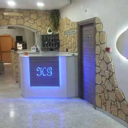 Ginevra Hotel *