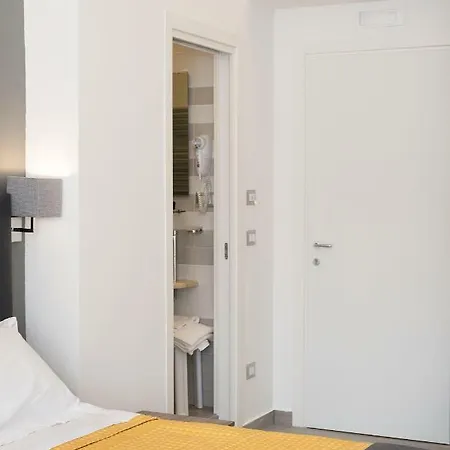 Toledo One Bed and breakfast 2*