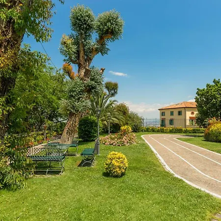 Hotel Culture Capodimonte 4*