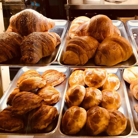 Alojamento de Acomodação e Pequeno-almoço Martucci Avenue 3*