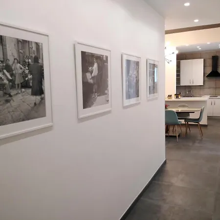 Bed and breakfast Delia & Gallery *