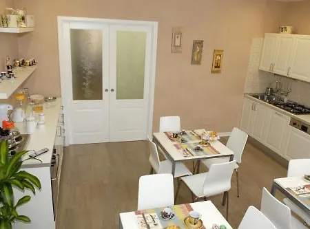 Sanfelice Centro Storico Bed & Breakfast 3*