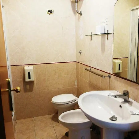 Zara Hotel Neapel