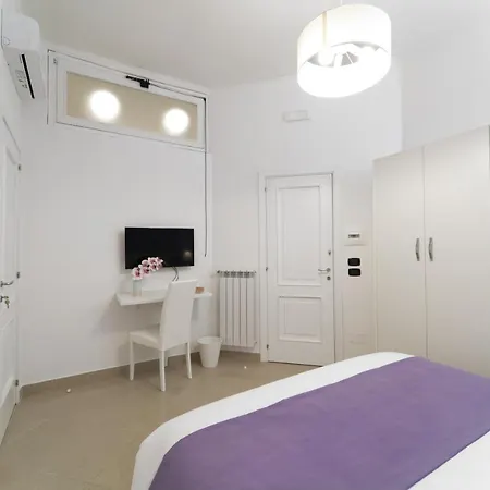 Suite&luxury Palazzo Diomede Carafa Pensión Nápoles