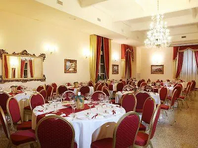 Grand Capodimonte Неаполь