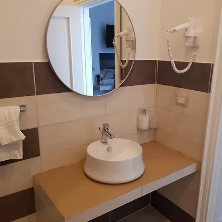 Savoy Riviera Гостевой дом Неаполь