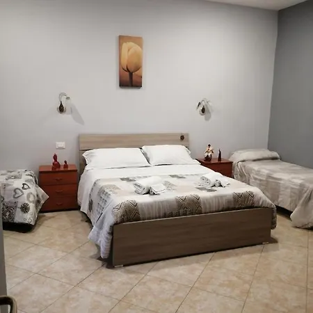 San Gaetano Bed * Neapol