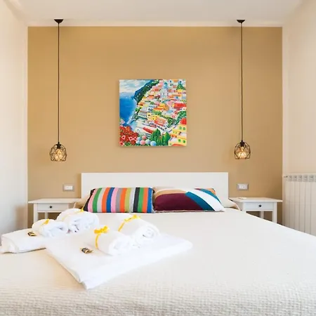 Bed & Breakfast Attico Oltremare Naples