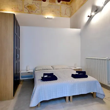 Di Affreschi E Volte Bed & Breakfast Naples