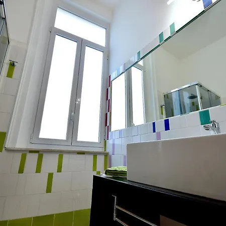 Bed & Breakfast Di Affreschi E Volte Naples