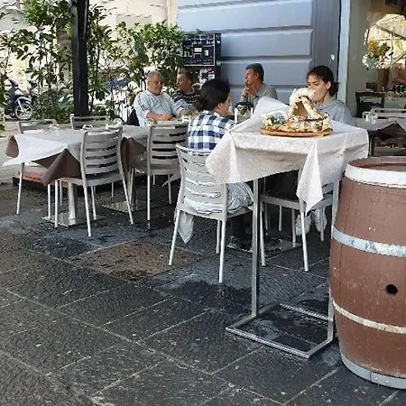 La Citta Partenopea Bed & Breakfast Naples