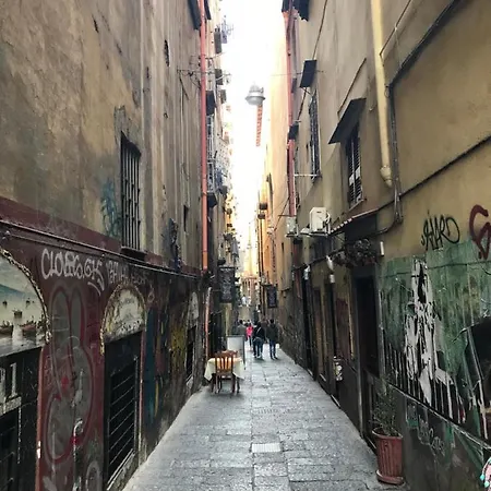 In San Domenico Maggiore 3 * Naples