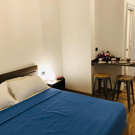 Domus 25 Неаполь