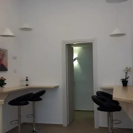 Cameo Bed & Breakfast Naples