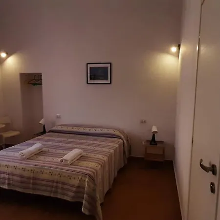 Bed & Breakfast Casa Laura Oliva Mancini *