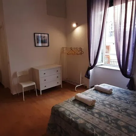 Casa Laura Oliva Mancini *