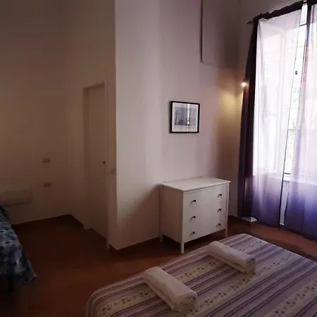 Casa Laura Oliva Mancini Bed & Breakfast Napoli