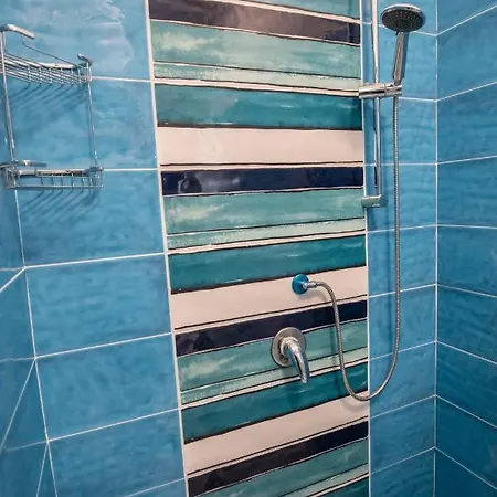 Apartment New In!amalie At Santa Lucia *