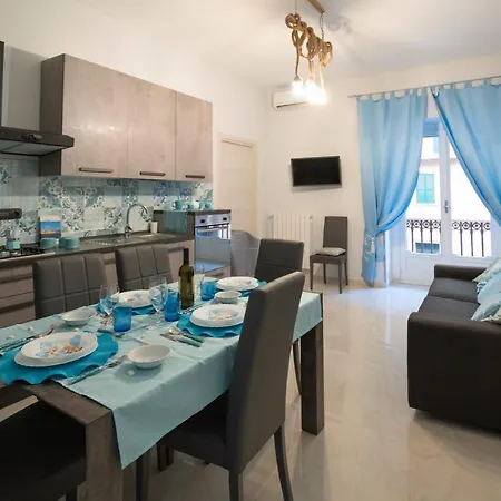 Apartment New In!amalie At Santa Lucia *
