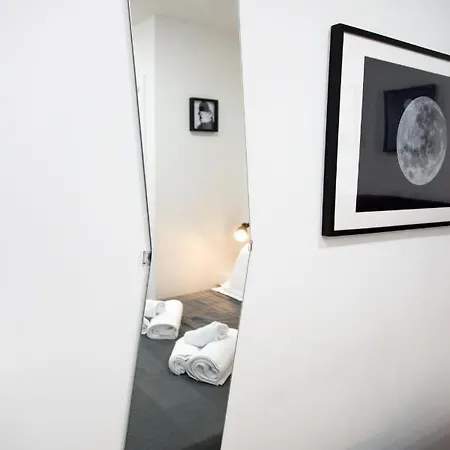 Casa vacanze [via Dei Tribunali–duomo] Casina In Centro Storico
