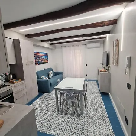 Apartment Chiaja Lux House Naples