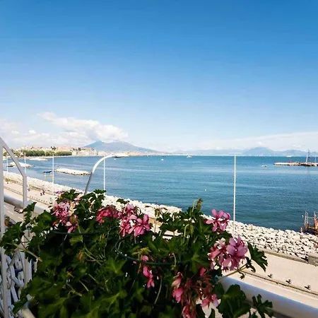 Πανσιόν Seaside Caracciolo