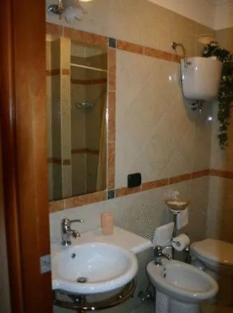 Bed & Breakfast Ginevra 2 Naples