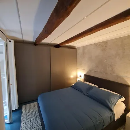 Apartment Chiaja Lux House Naples