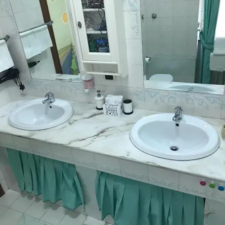 Bed & Breakfast Regy *