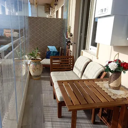 Estasi Naples
