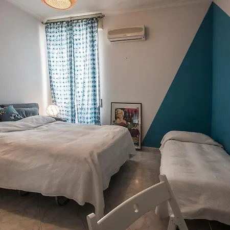 Apartment B4 Big With Terrace And View In Hystorical Centre Naples