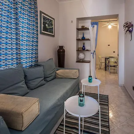 B4 Big With Terrace And View In Hystorical Centre * Naples