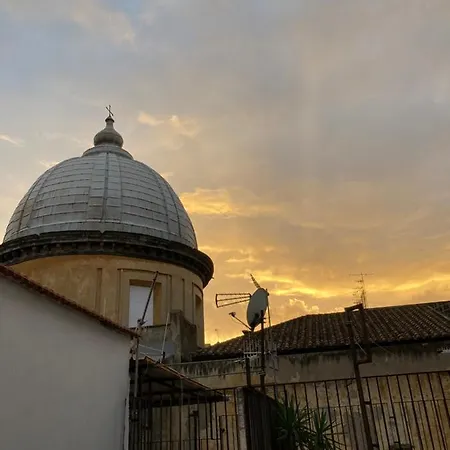 Casa Donna Francy Center * Naples