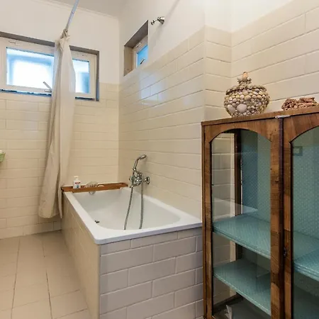 Apartment B4 Big With Terrace And View In Hystorical Centre *